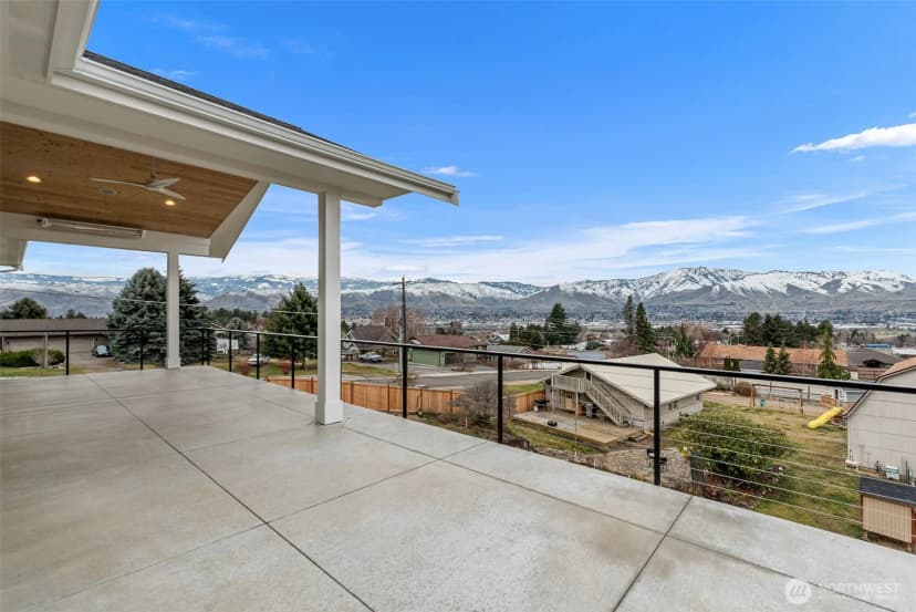 Property photo for 327 23rd Street, East Wenatchee photo 11