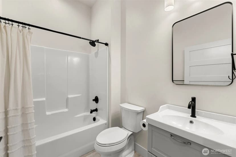 Property photo for 327 23rd Street, East Wenatchee photo 25