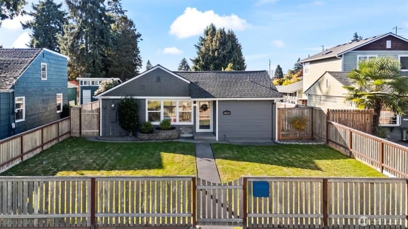 Property photo for 4610 N 15th Street, Tacoma photo 2