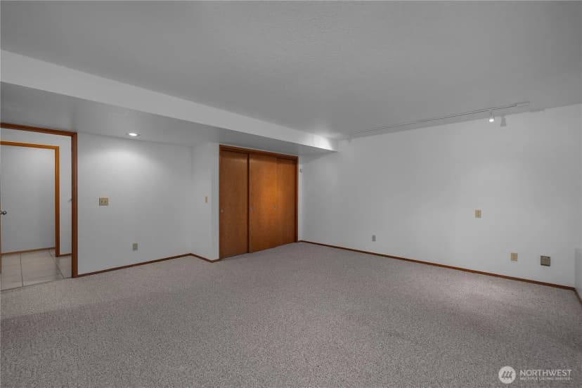Property photo for 10547 Summit Lake Road Nw, Olympia photo 25