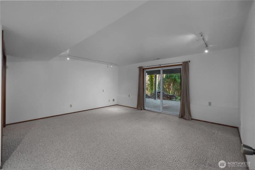 Property photo for 10547 Summit Lake Road Nw, Olympia photo 24