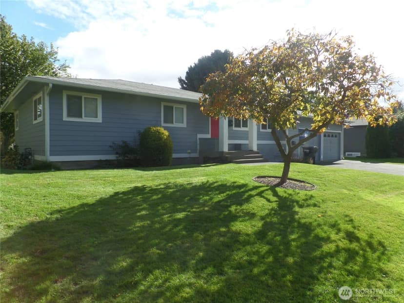 Property photo for 32 Ne Tremont Drive, College Place photo 24