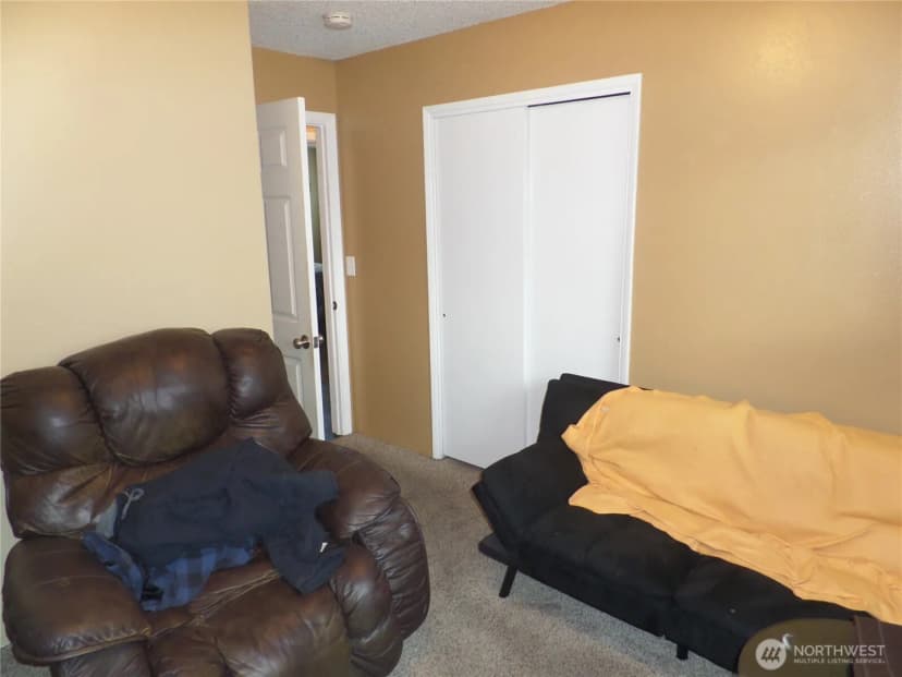 Property photo for 32 Ne Tremont Drive, College Place photo 19