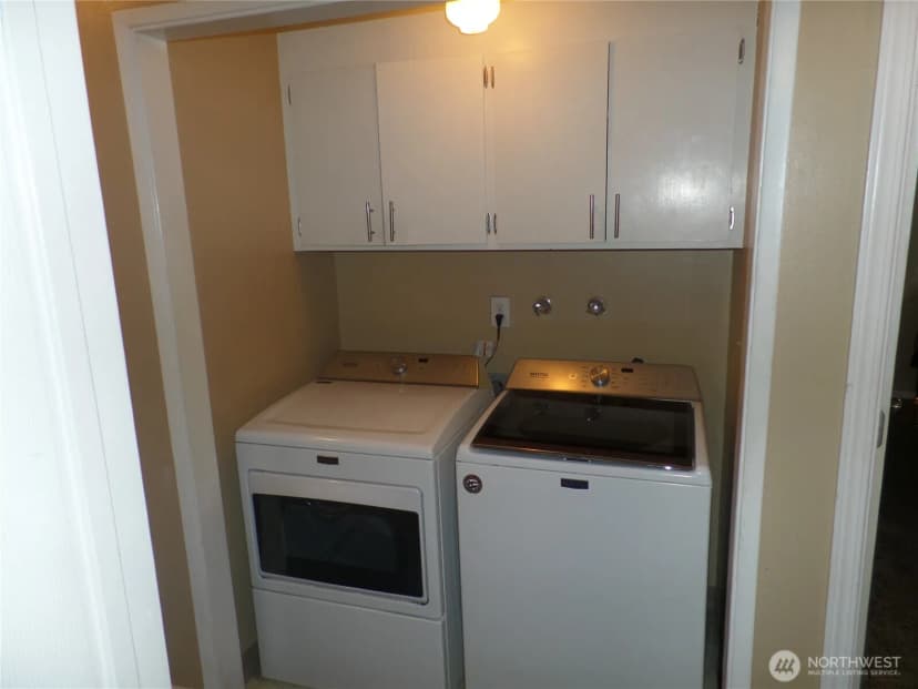 Property photo for 32 Ne Tremont Drive, College Place photo 8
