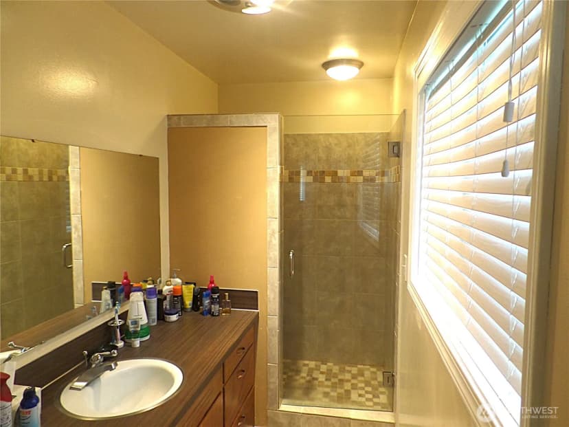 Property photo for 32 Ne Tremont Drive, College Place photo 15