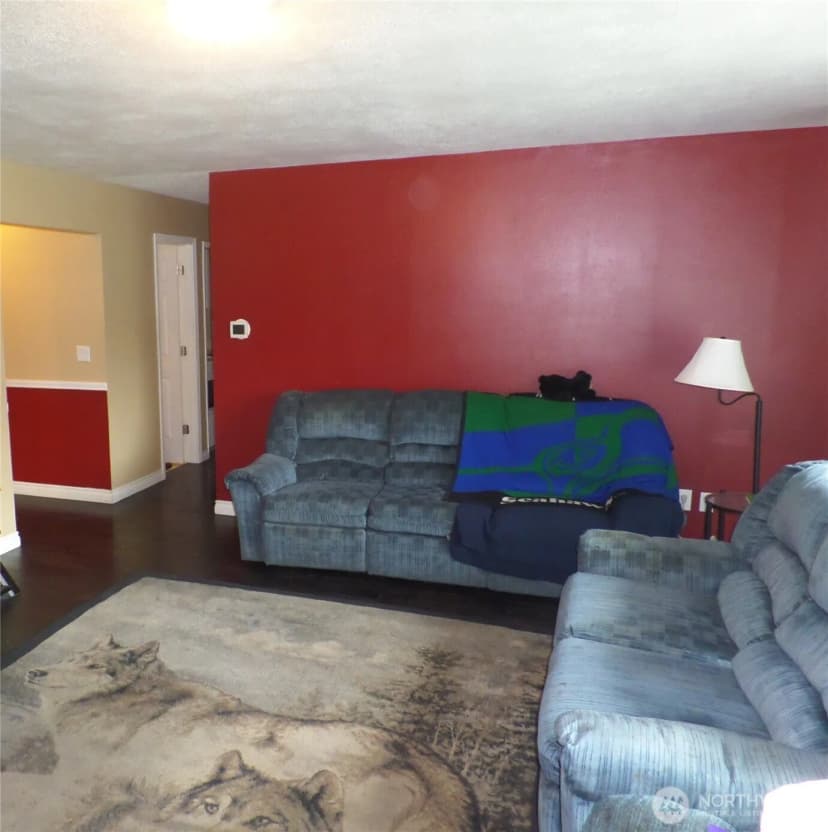 Property photo for 32 Ne Tremont Drive, College Place photo 3