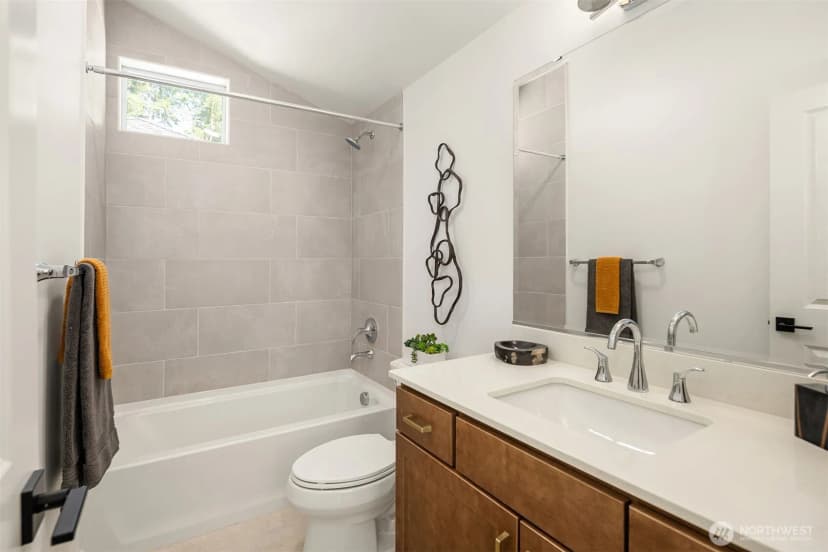 Property photo for 13426 (hs 2) Ne 112th Place, Redmond photo 19