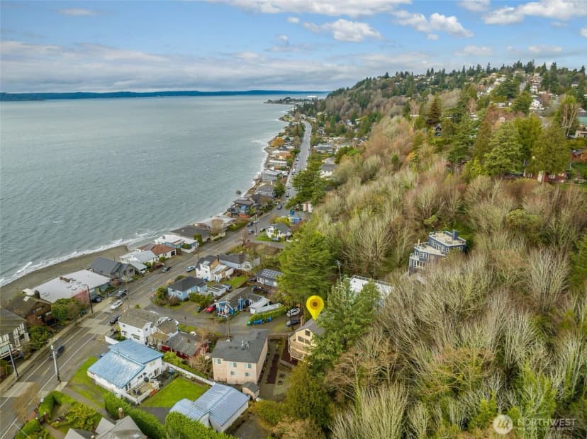 Property photo for 5305 Sw Shore Place, Seattle photo 39