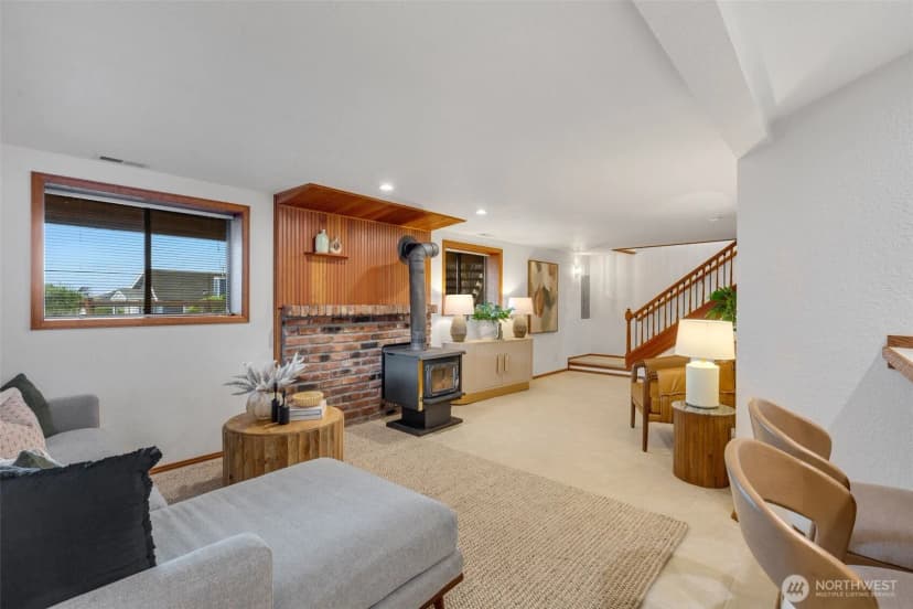 Property photo for 5305 Sw Shore Place, Seattle photo 24