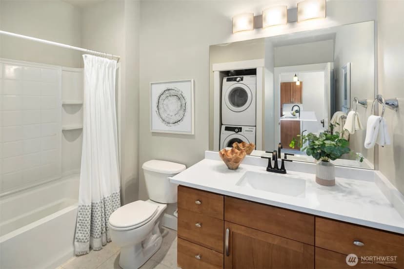 Property photo for 1840 25th Avenue Ne #412, Issaquah photo 8
