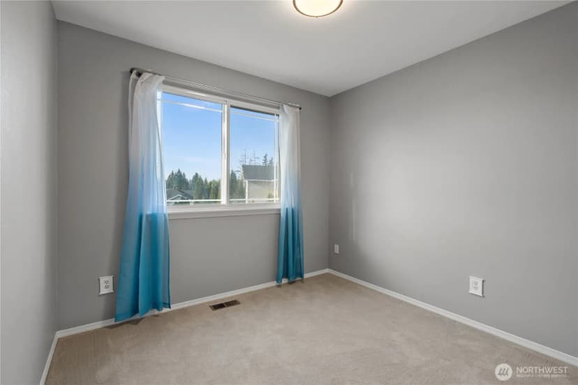 Property photo for 12827 14th Avenue W, Everett photo 24