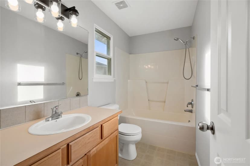 Property photo for 12827 14th Avenue W, Everett photo 23