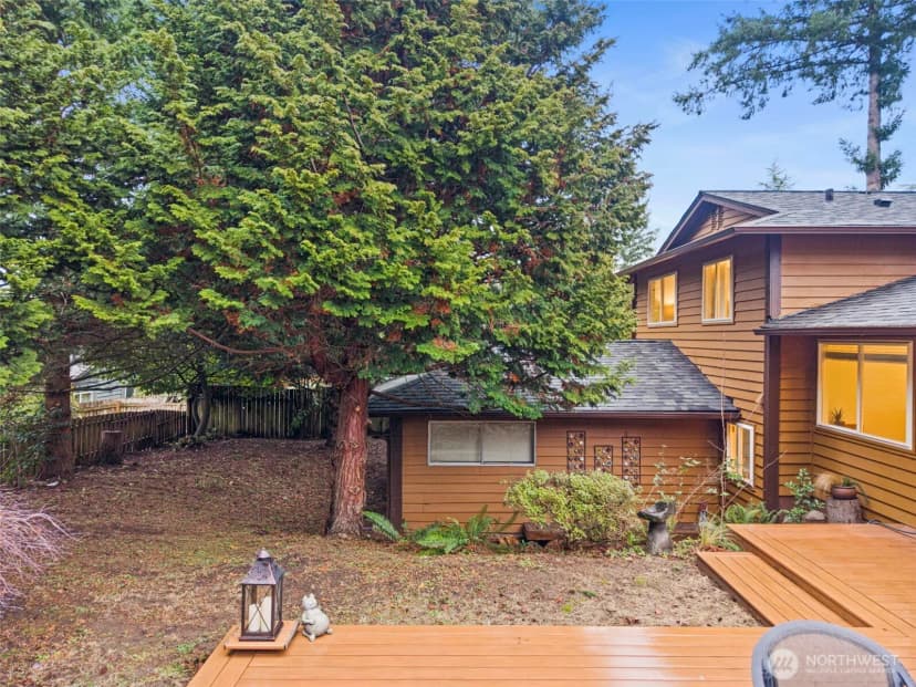 Property photo for 2009 Dayton Drive Se, Renton photo 14
