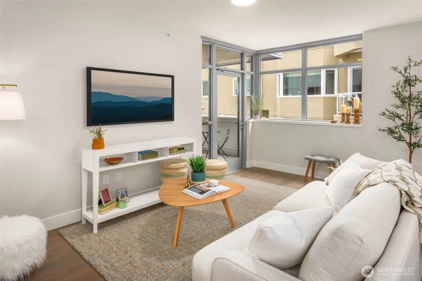 Property photo for 1250 Alki Avenue Sw #3h, Seattle photo 2