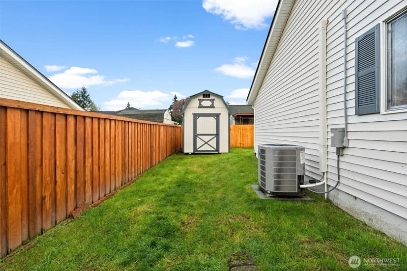Property photo for 6935 Troy Lane Ne, Bremerton photo 25
