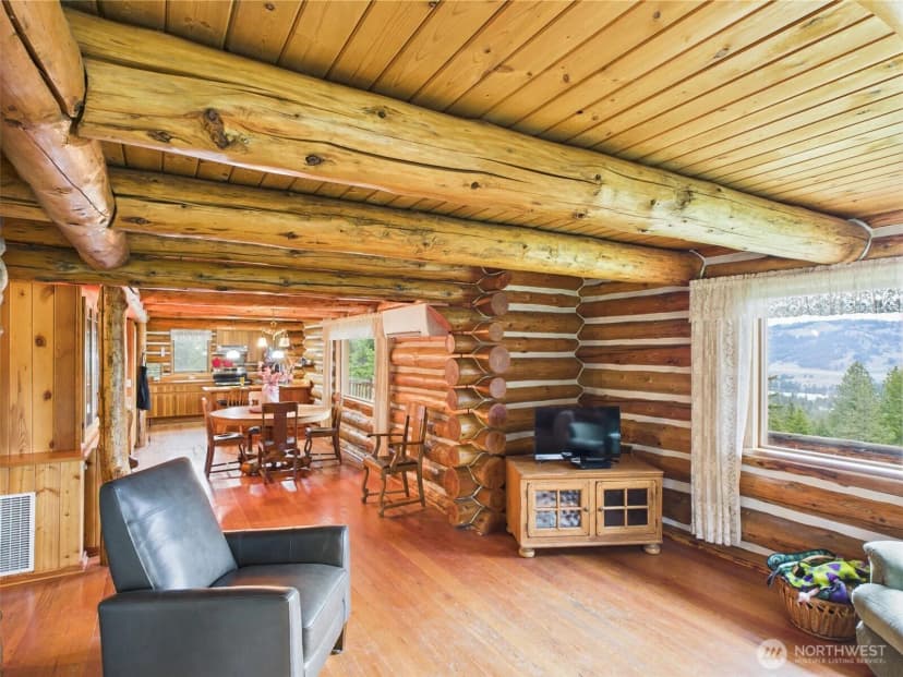 Property photo for 98 Tall Timber Lane, Republic photo 11