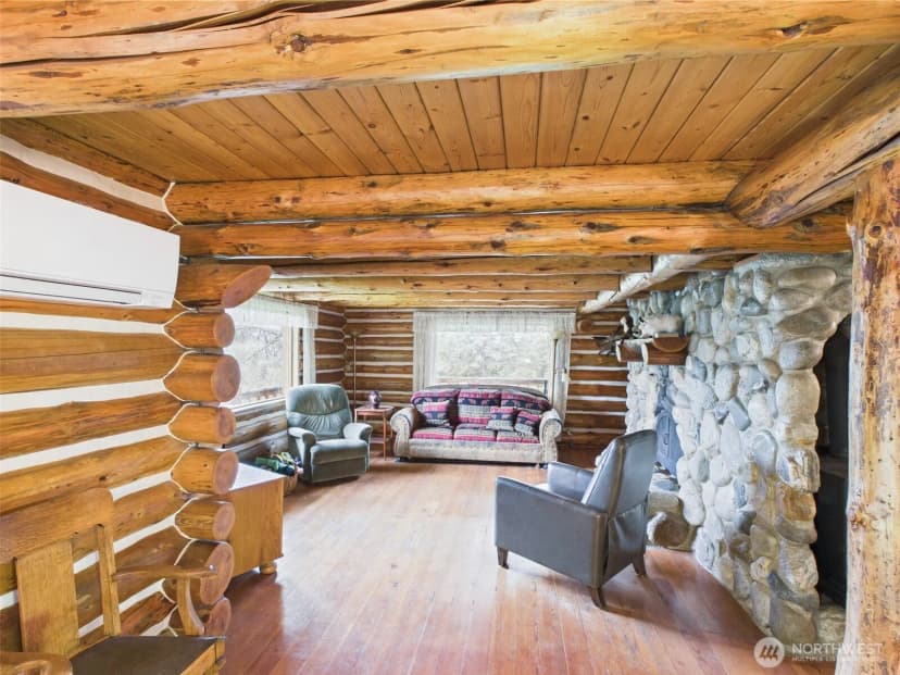 Property photo for 98 Tall Timber Lane, Republic photo 8