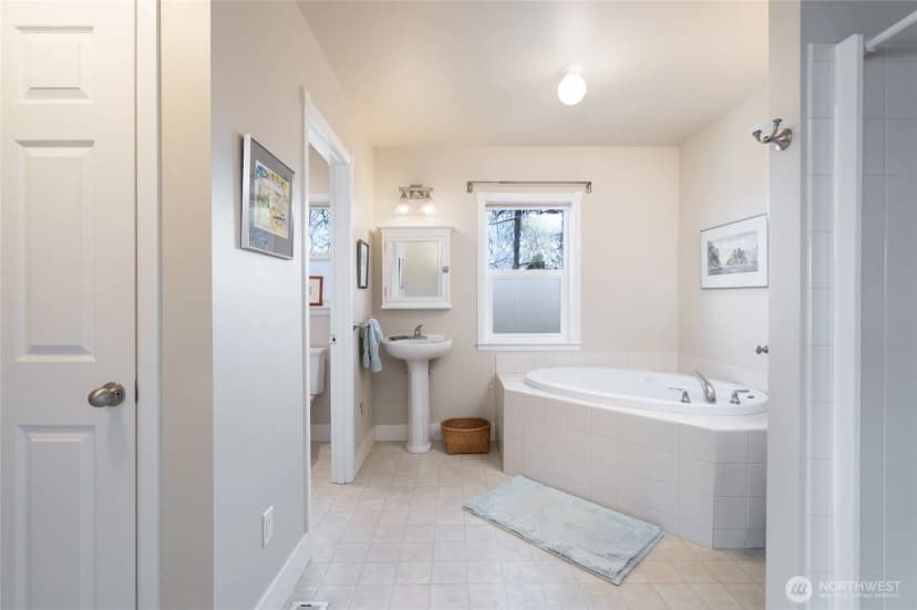 Property photo for 1418 6th Street, Anacortes photo 18