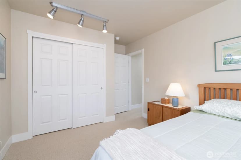 Property photo for 1418 6th Street, Anacortes photo 20
