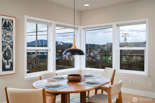 Property photo for 1418 6th Street, Anacortes photo 3