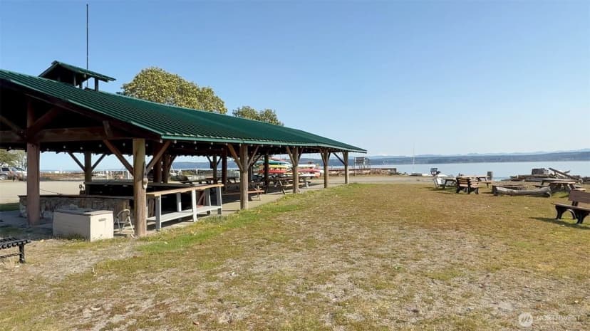 Property photo for 75 F Beach Way, Hat Island photo 22