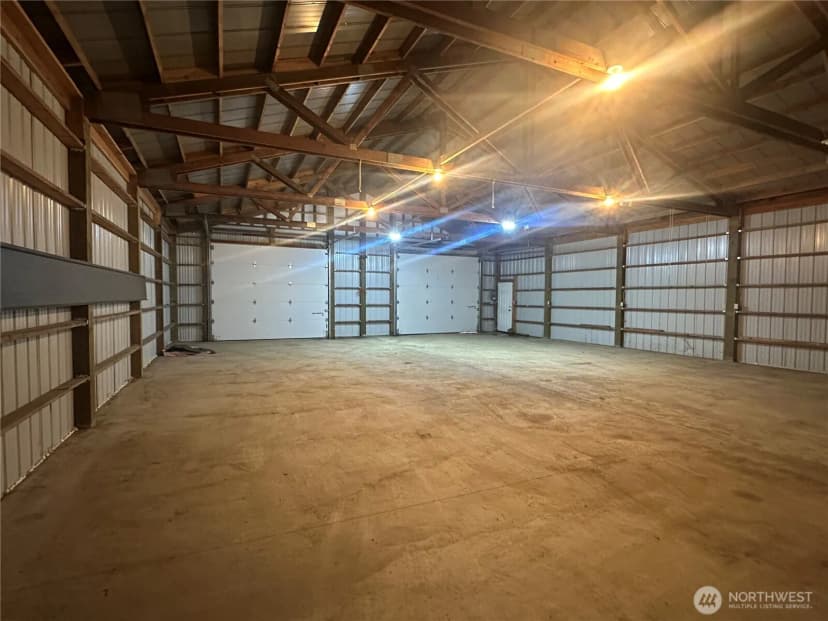 Property photo for 17107 Mill Ln, Long Beach photo 35