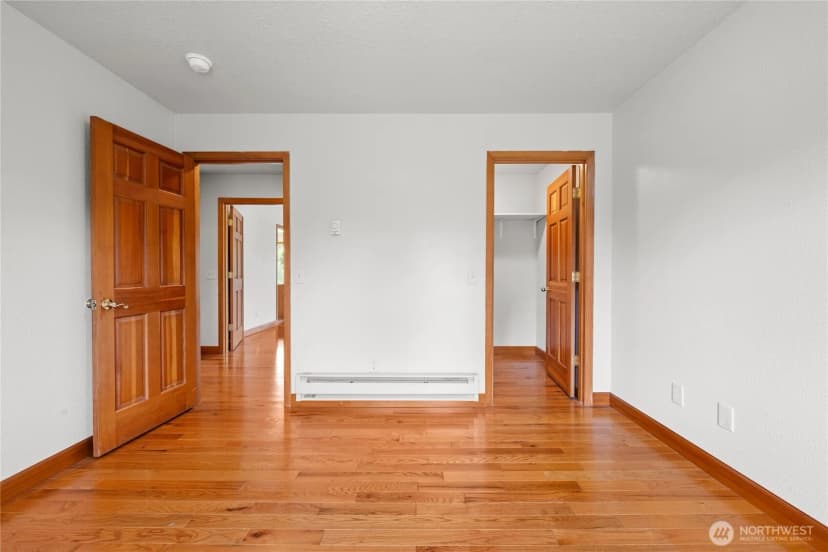 Property photo for 17107 Mill Ln, Long Beach photo 20