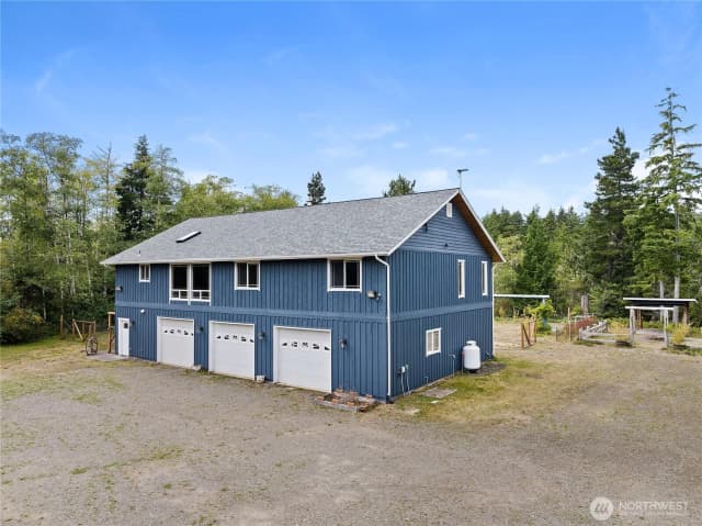 Property photo for 17107 Mill Ln, Long Beach photo 2