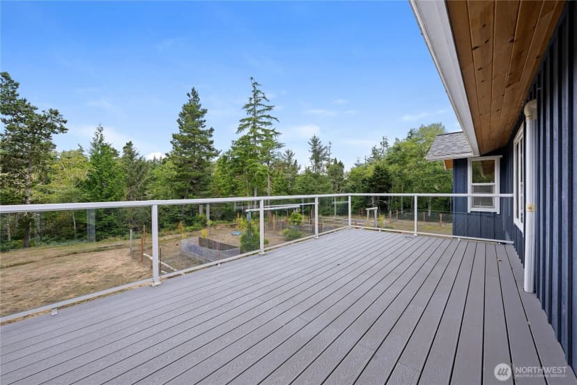 Property photo for 17107 Mill Ln, Long Beach photo 31