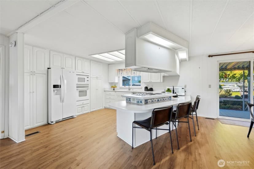 Property photo for 11813 Ne 172nd Street, Bothell photo 7