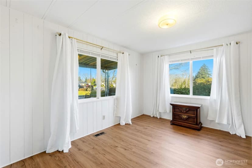 Property photo for 11813 Ne 172nd Street, Bothell photo 18