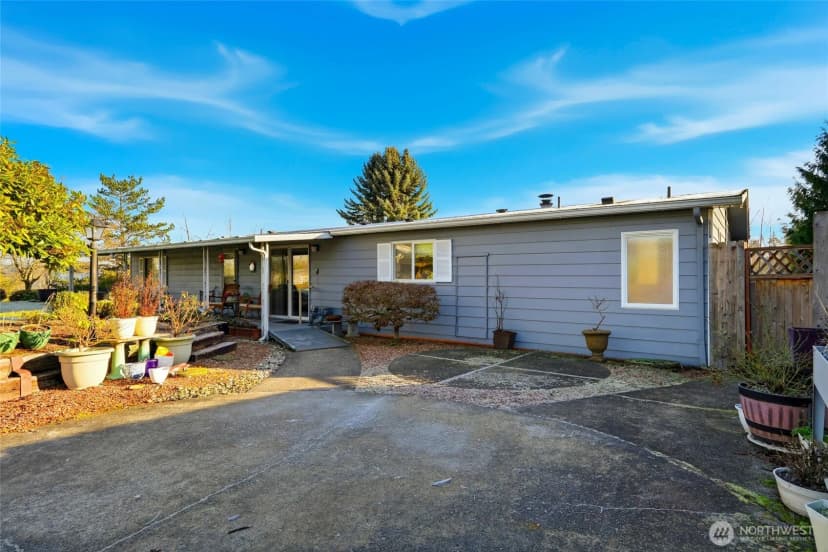 Property photo for 11813 Ne 172nd Street, Bothell photo 3