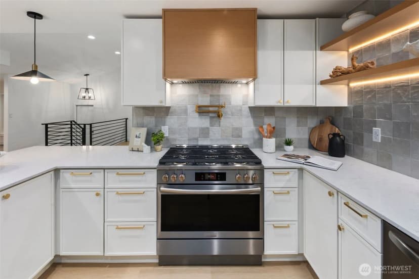 Property photo for 6118 51st Street Nw, Gig Harbor photo 16