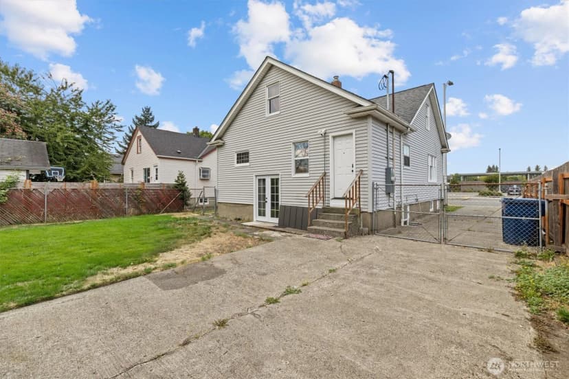 Property photo for 1211 N 3rd Street, Renton photo 31