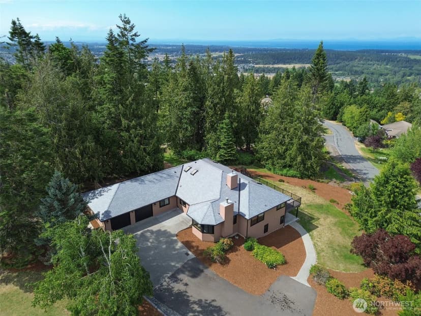 Property photo for 412 Doe Run Road, Sequim