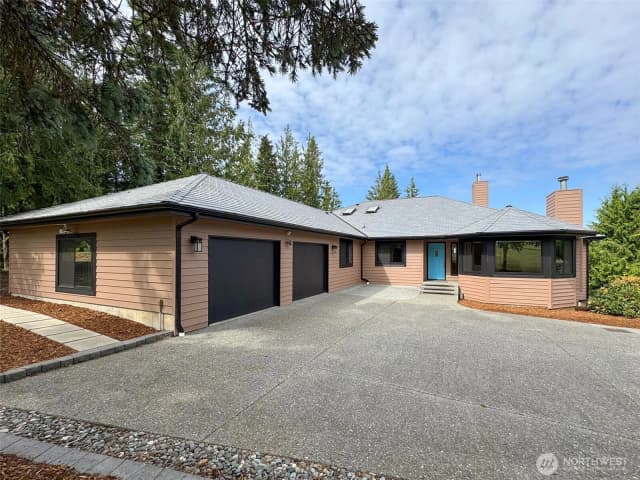 Property photo for 412 Doe Run Road, Sequim photo 4