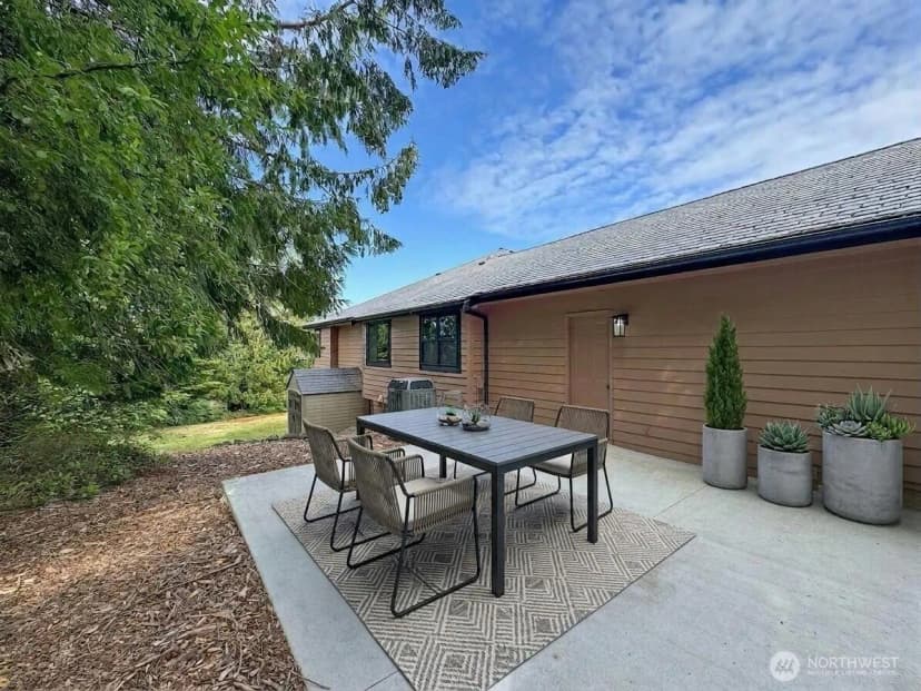 Property photo for 412 Doe Run Road, Sequim photo 38