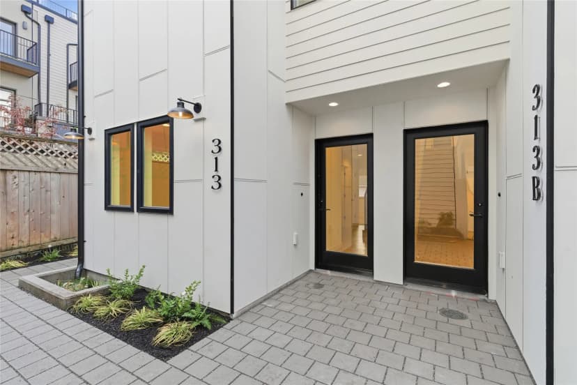Property photo for 313 17th Avenue E, Seattle