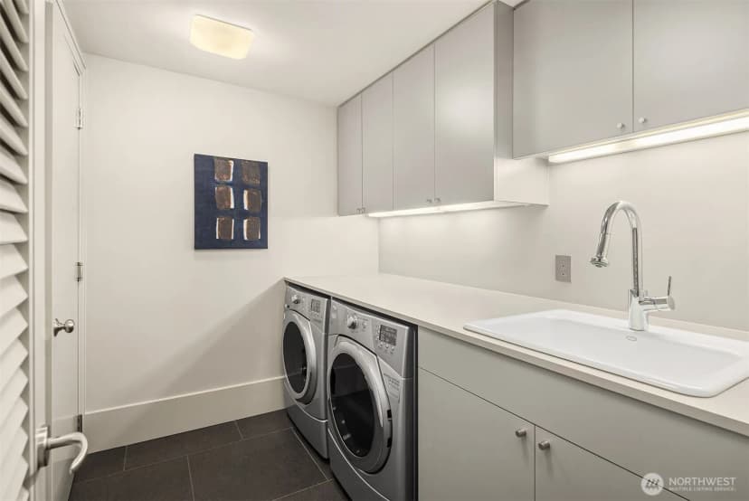 Property photo for 721 Harvard Avenue E, Seattle photo 25