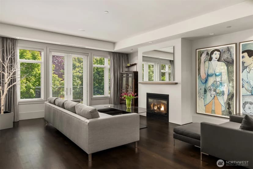 Property photo for 721 Harvard Avenue E, Seattle photo 3