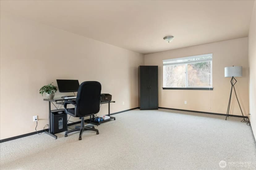 Property photo for 942 Walker Heights Place, Oak Harbor photo 16