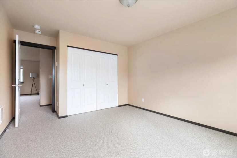 Property photo for 942 Walker Heights Place, Oak Harbor photo 25