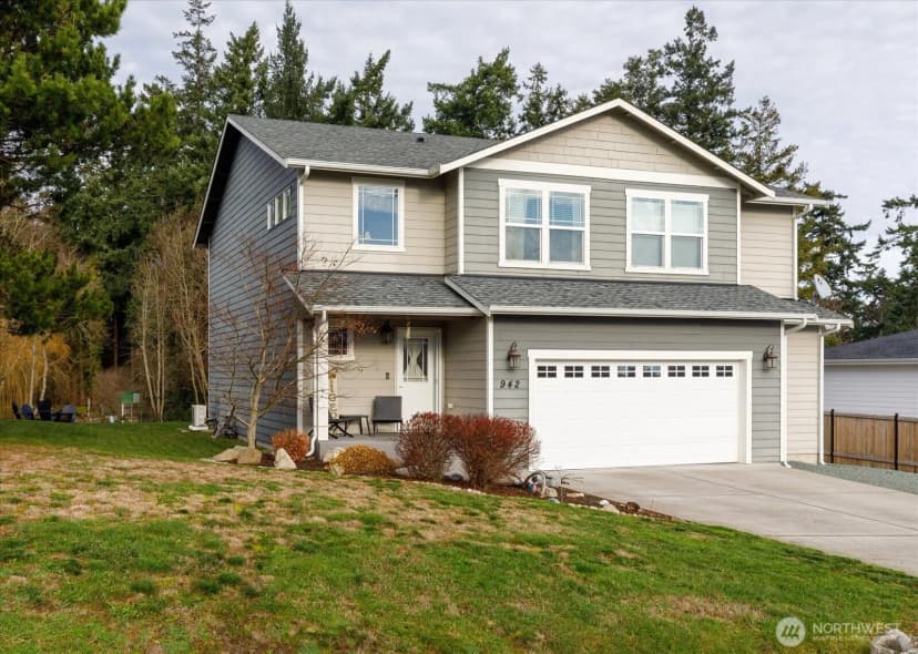 Property photo for 942 Walker Heights Place, Oak Harbor