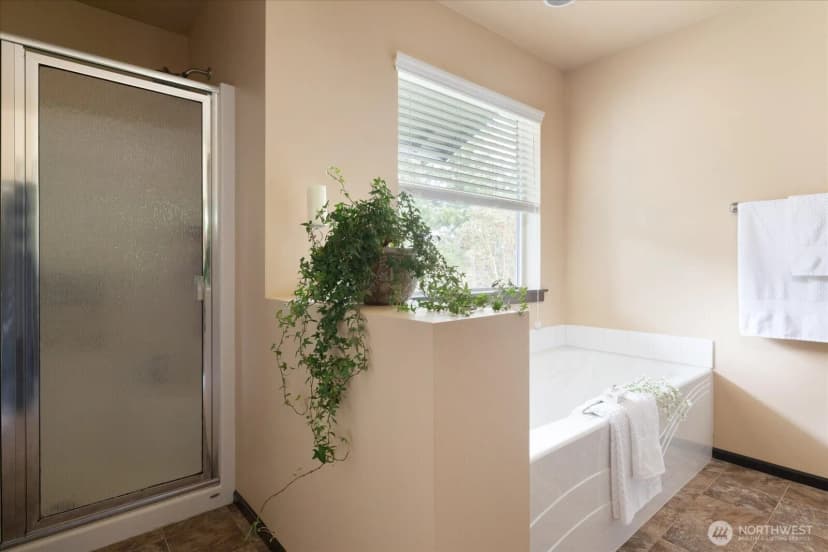 Property photo for 942 Walker Heights Place, Oak Harbor photo 23