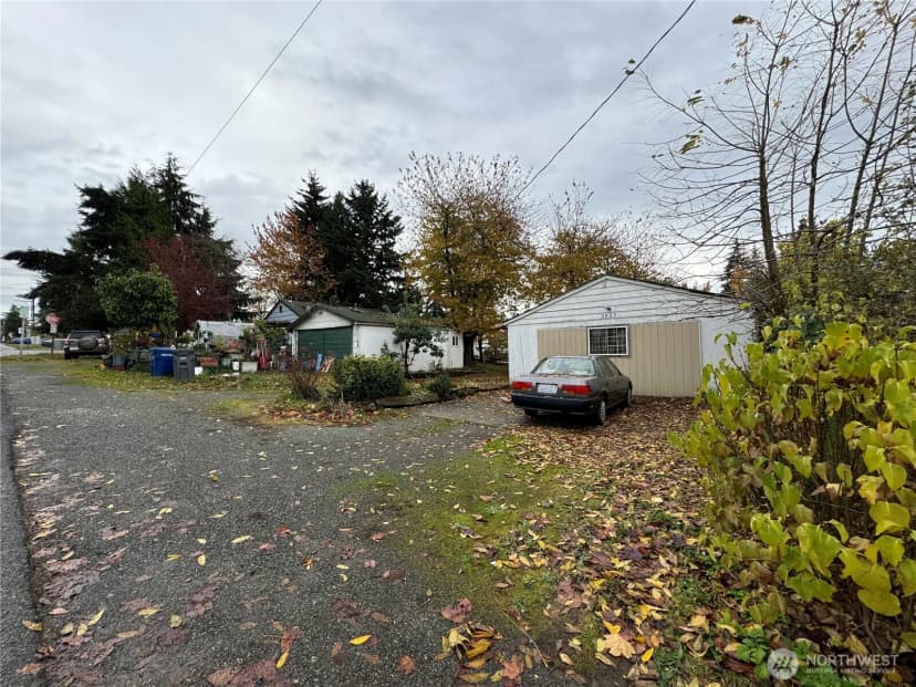 Property photo for 17205 33rd Avenue S #seatac, Burien photo 9