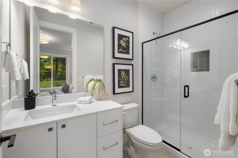 Property photo for 12206 Ne 61st Street, Kirkland photo 19