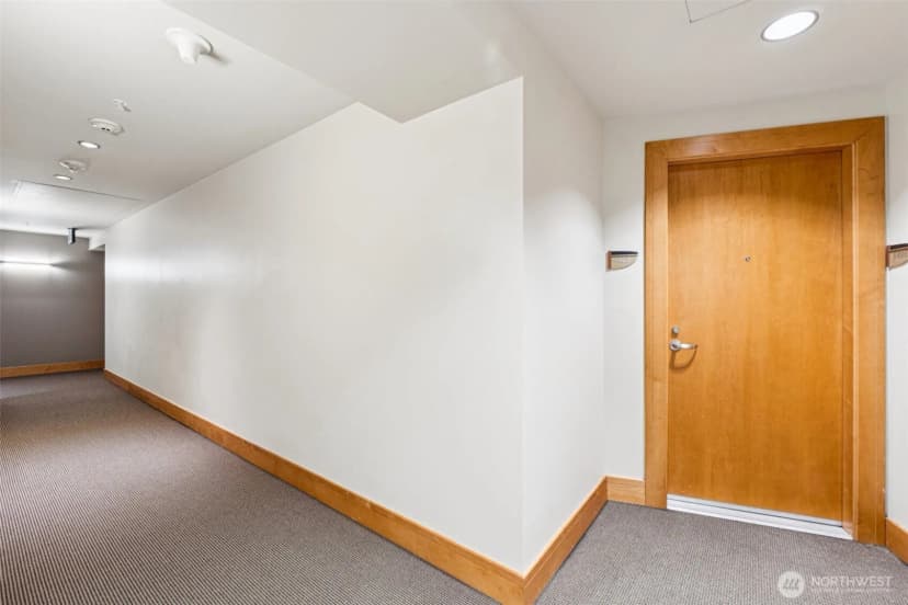 Property photo for 10650 Ne 9th Place #1423, Bellevue photo 23