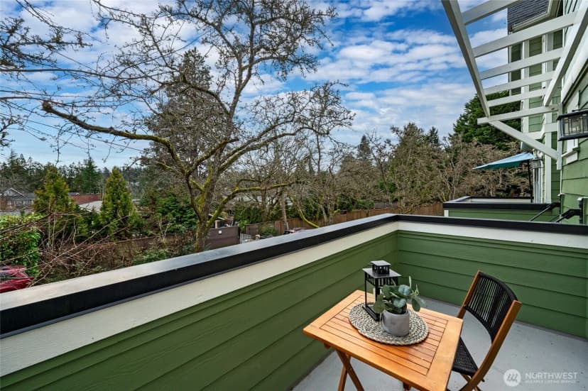Property photo for 5801 55th Avenue Ne #a, Seattle photo 22