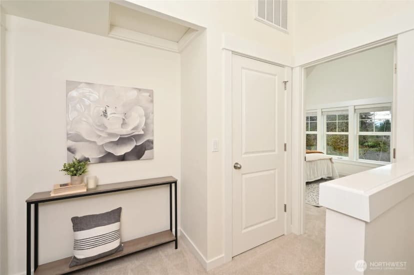 Property photo for 5801 55th Avenue Ne #a, Seattle photo 24