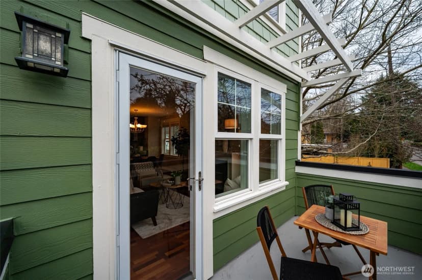 Property photo for 5801 55th Avenue Ne #a, Seattle photo 19